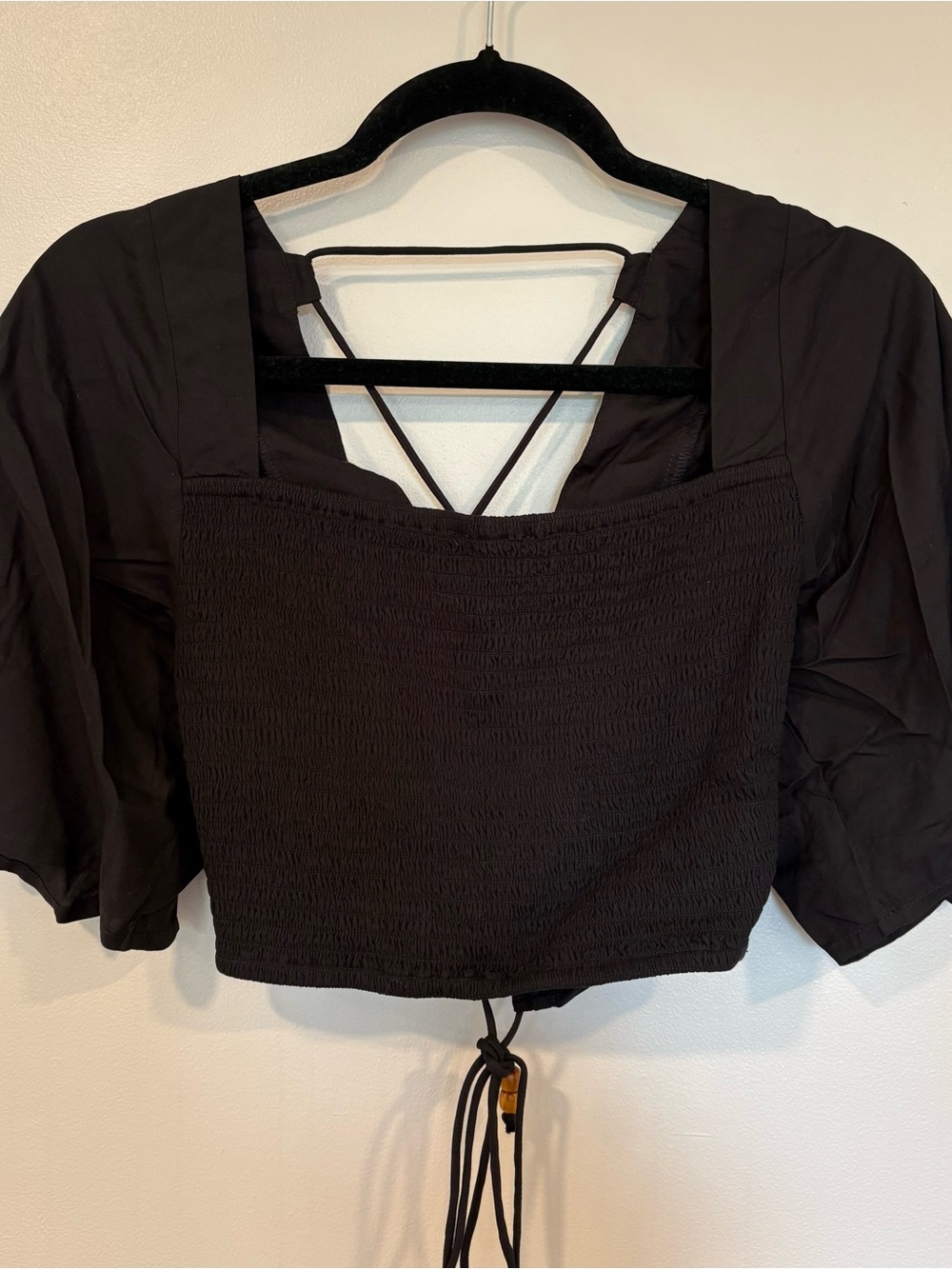 SHORE puff sleeve top